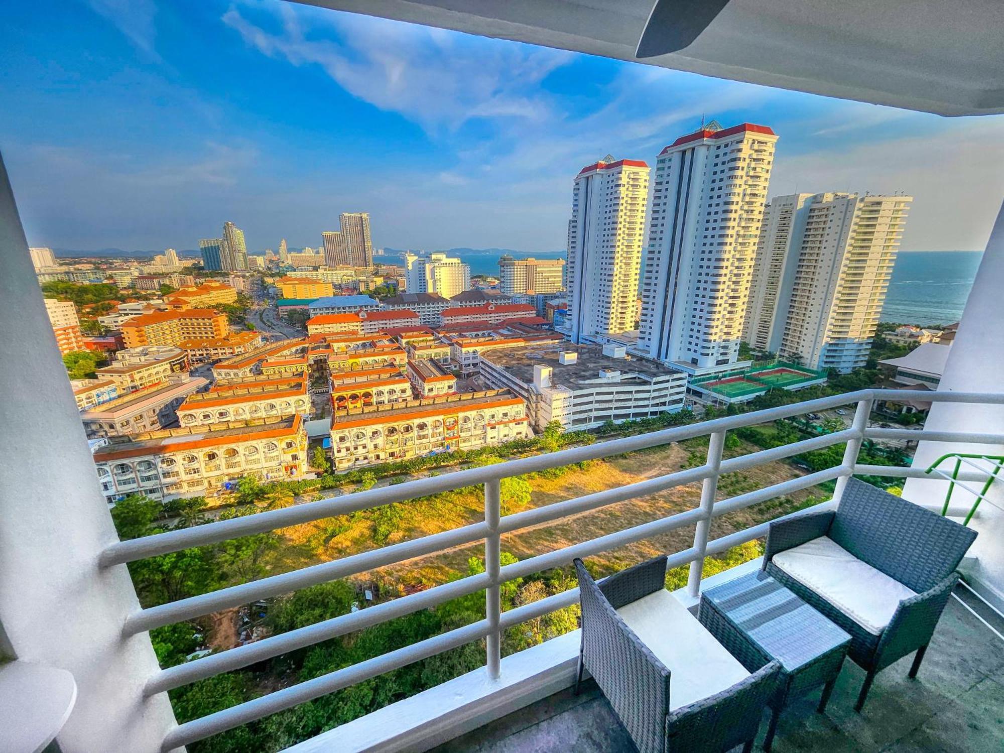 View Talay 5 Jomtien Beachfront 파타야 외부 사진